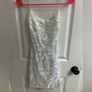 Spaghetti strap sequins dress